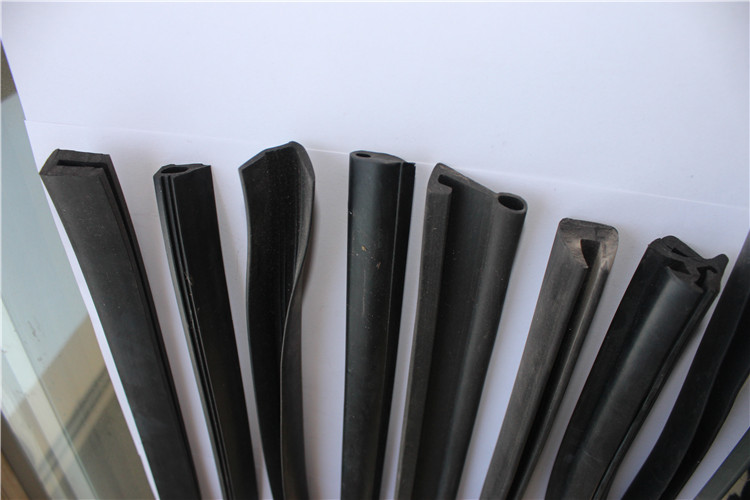 Customized EPDM Rubber Seals Extrusion